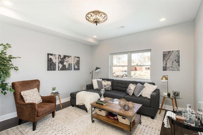 Foto del edificio - 3700 W 49th Ave