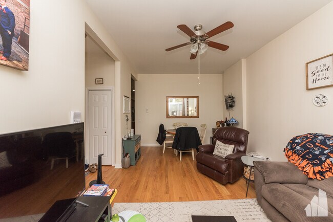 Foto del edificio - 2702 W Thomas St
