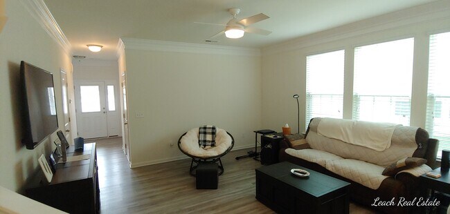 Foto del edificio - 1033 Coldstream Dr