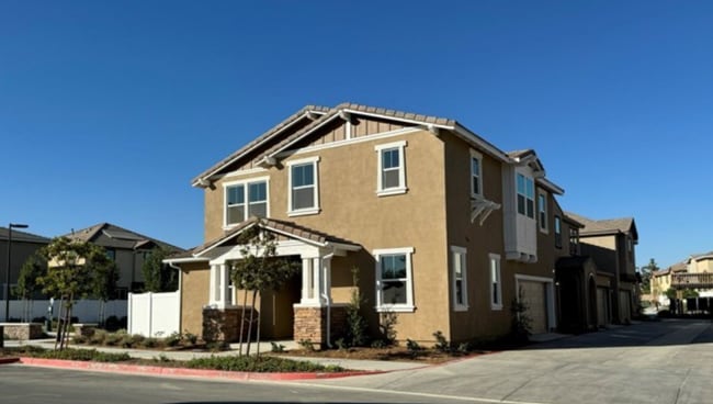 Building Photo - 40430 Melrose Dr