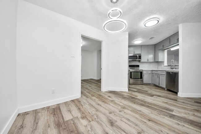 Foto del edificio - 11627 Bowlan Ln