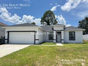 Building Photo - 131 Inconnu Ct