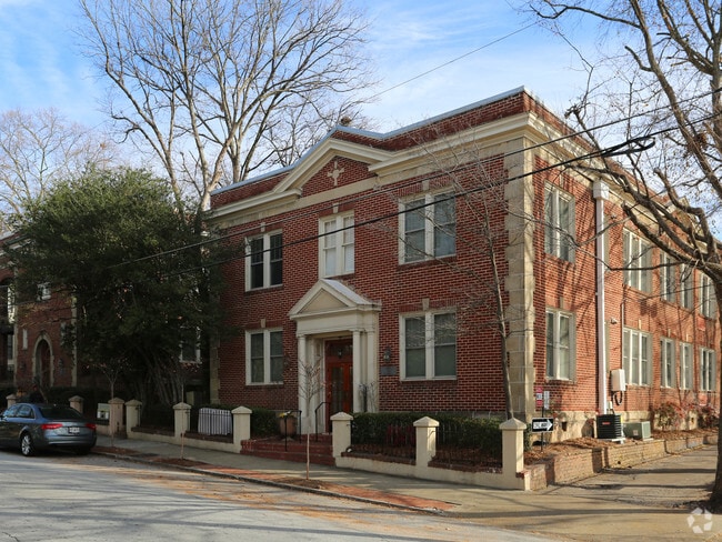 The Frederica Condominium