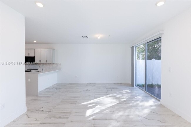 Building Photo - 17172 SW 2nd St