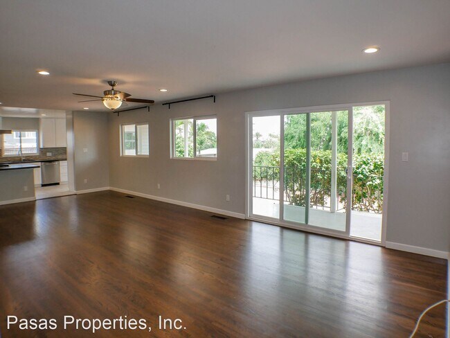 Building Photo - 3 br, 2 bath House - 803 Tarento Dr.