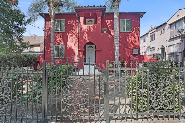 Foto del edificio - 615 N Coronado St