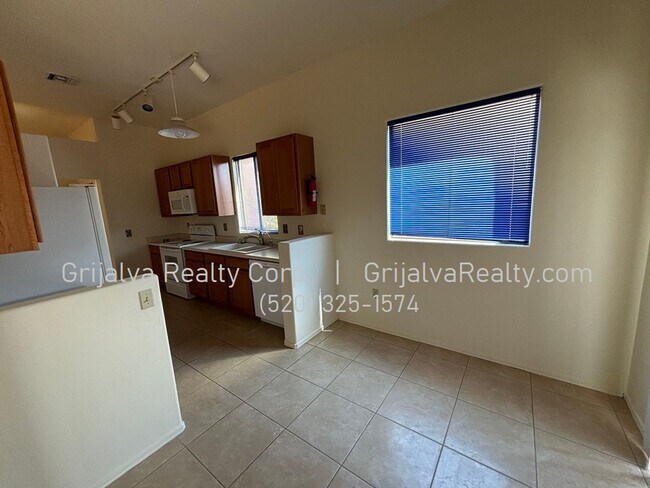 Foto del edificio - Beautiful 2 BD 2 BA House in the Springs i...