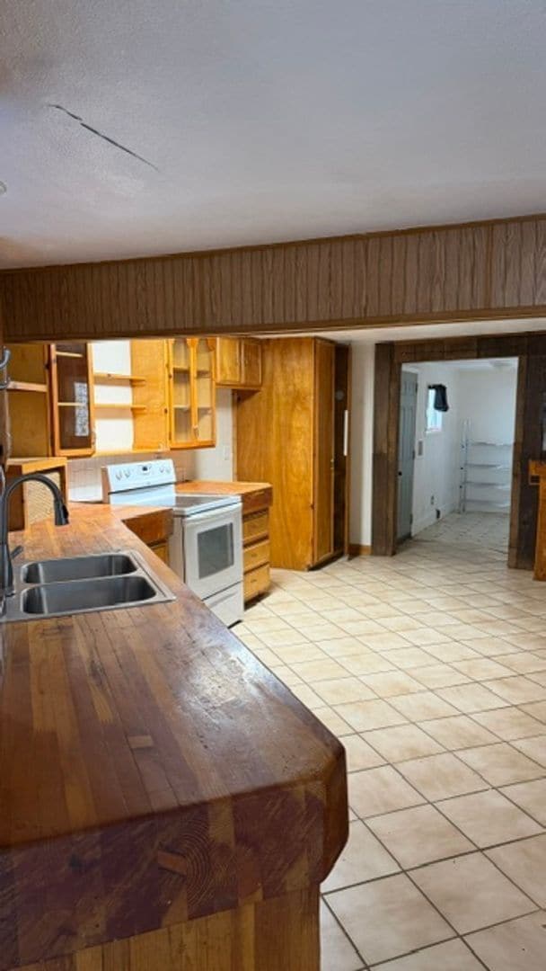 Building Photo - RENT REDUCED! Home for rent !