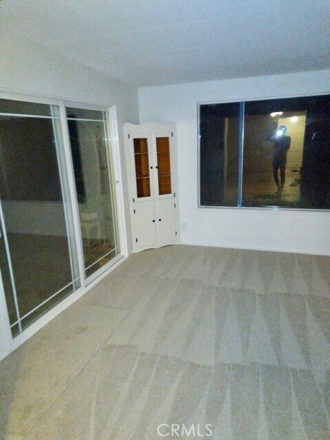Building Photo - 4418 Avenida Del Este