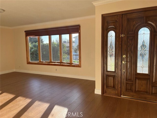 Foto del edificio - 6394 Perrin Way