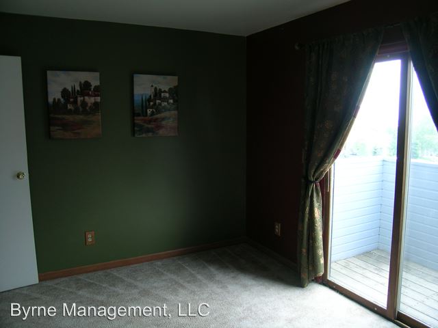 Building Photo - 5320 Solar Ridge Dr