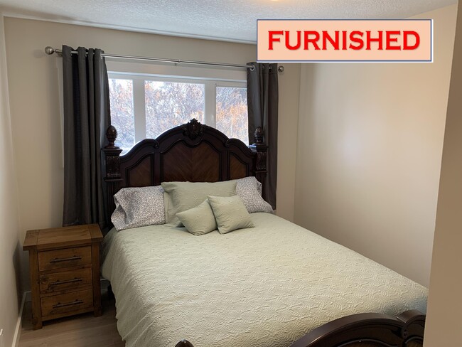 Building Photo - 10711-10103 103 Ave