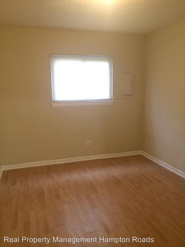 Foto del edificio - 3600 Newport Ave