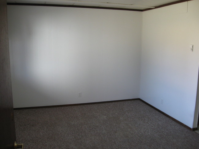 living room - 309 S Highland St