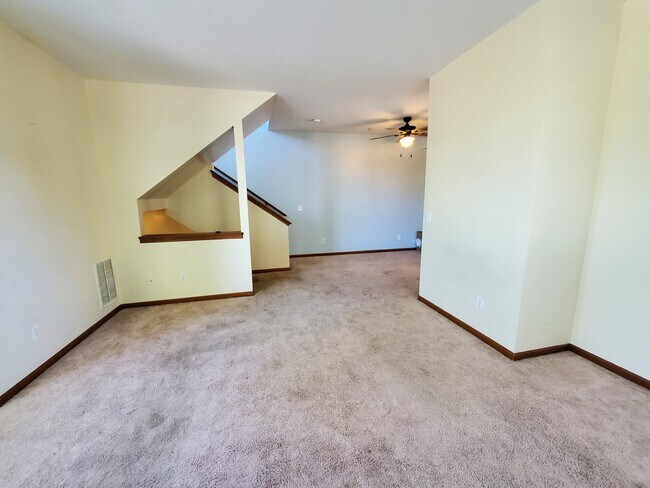 Building Photo - 1287 Chestnut Ln