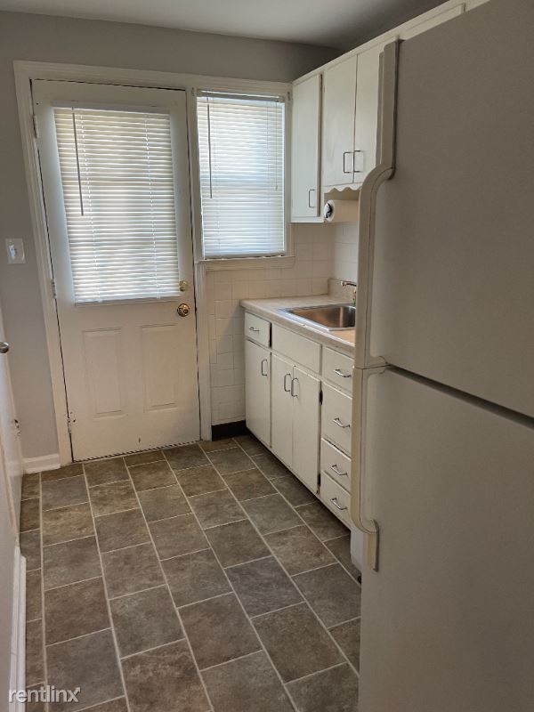 Foto del edificio - 3 br, 1 bath Townhome - 1319 Cypress Ave