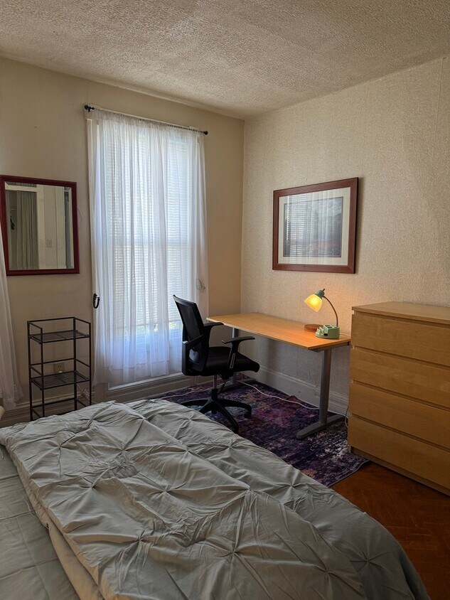 Foto del edificio - 256 Seaman St