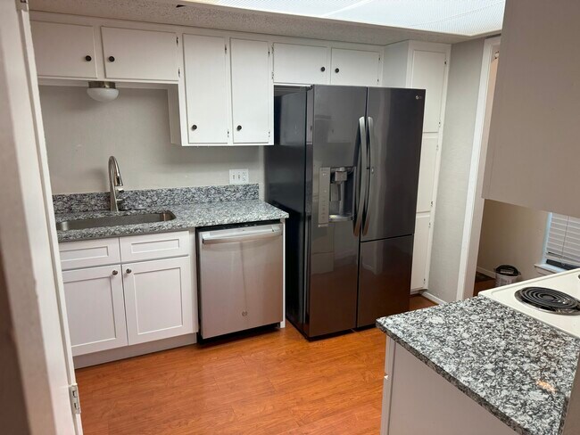 Cocina - 6333 Kelly Dr