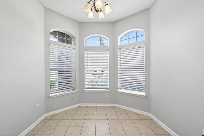 Foto del edificio - 6941 Morse Oaks Dr