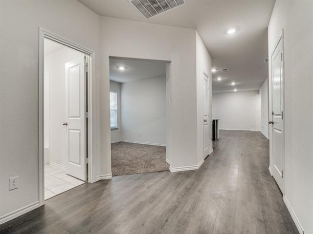 Foto del edificio - 1008 Silver Maple Ln