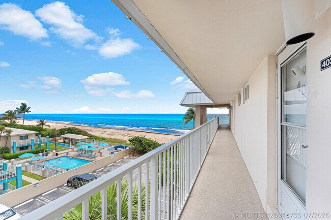 Foto del edificio - 3851 N Ocean Blvd