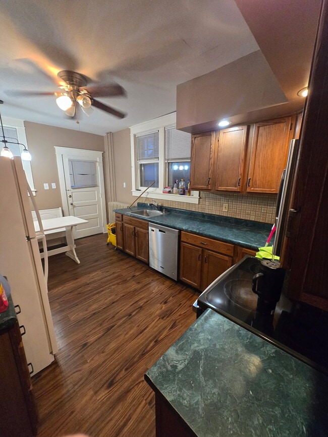 Foto del edificio - 911 N 20th St