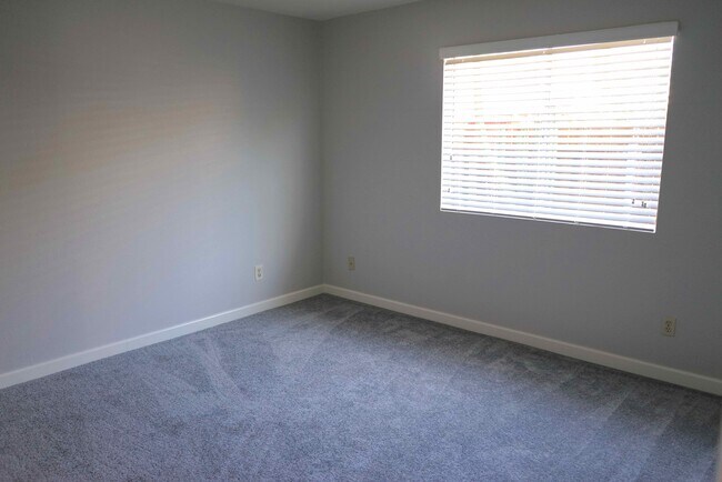 Upstairs Unit. - 3038 E St