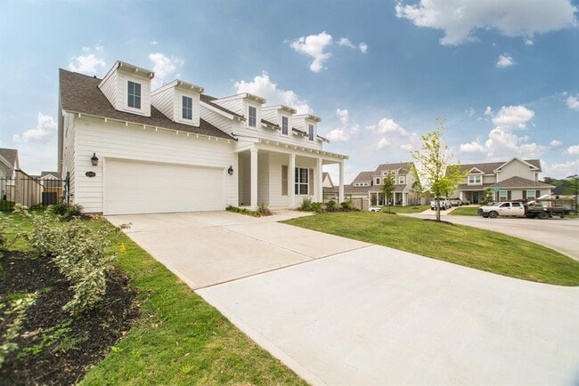 Building Photo - 2344 Goldenglade Dr
