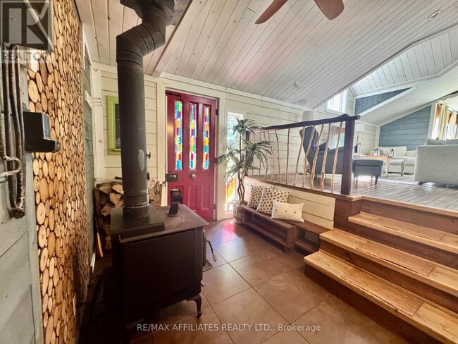 Building Photo - 6828-6511 511