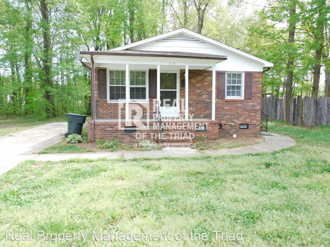 Primary Photo - 3 br, 1 bath House - 216 Matt Place