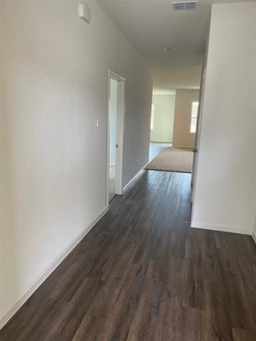Foto del edificio - 705 Peach Tree Ln