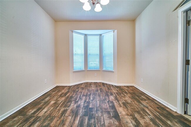 Building Photo - 7903 Crystal Moon Dr