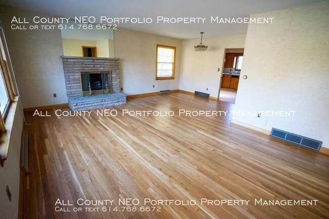 Building Photo - 2873 Zollinger Rd