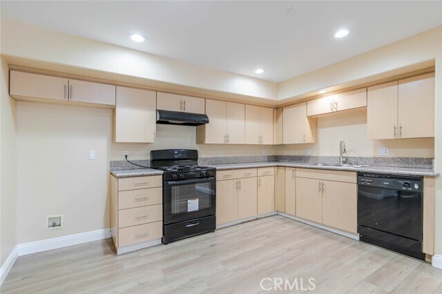 Building Photo - 1466 Tamarind Ave