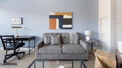 Building Photo - 15401 Chenal Pkwy