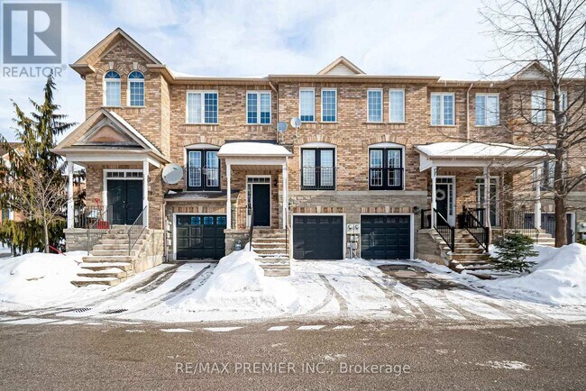 Photo du bâtiment - 165 Fieldstone Dr