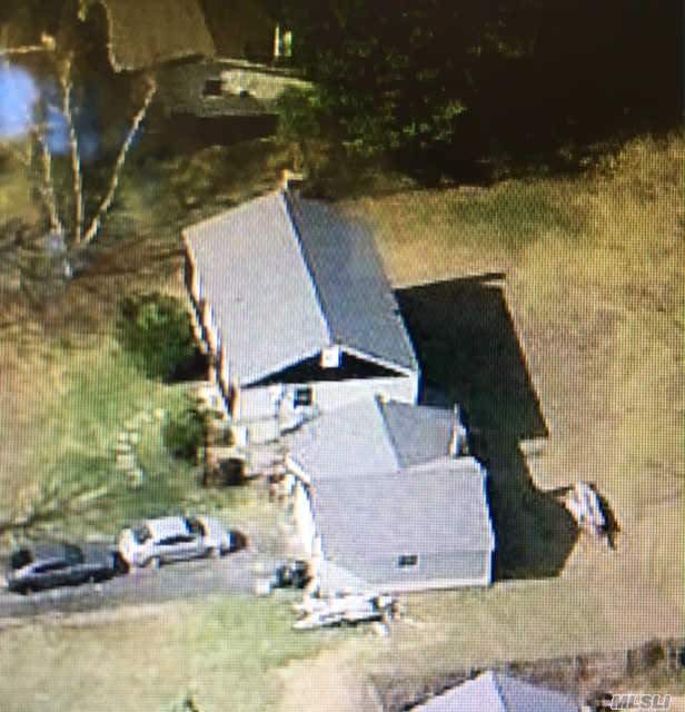 Primary Photo - 11 Fox Hollow Rd