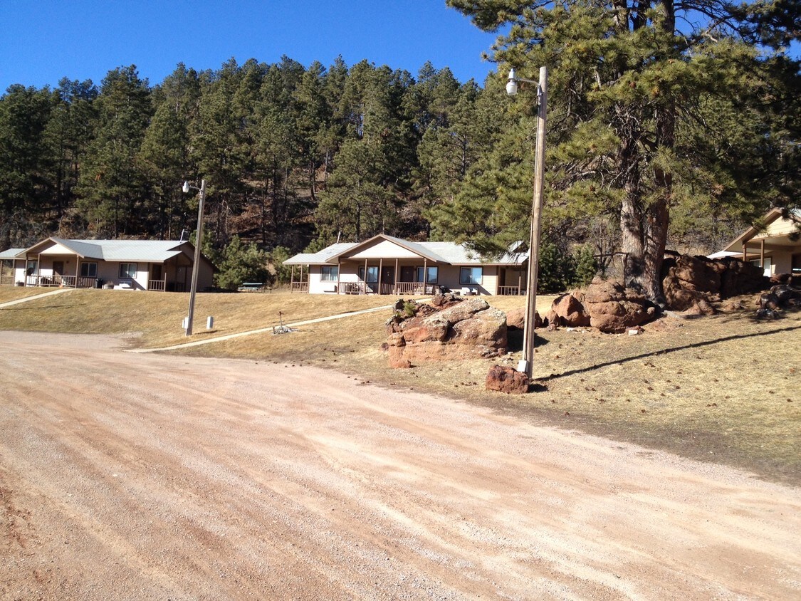 Primary Photo - 8220 Elk Creek Rd