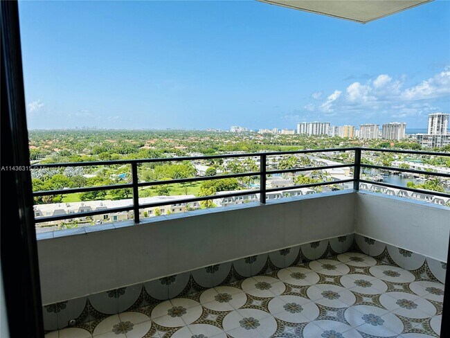 Building Photo - 600 Three Islands Boulevard
