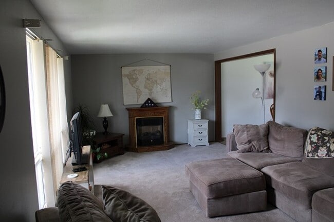 Foto del edificio - 4 bedroom house