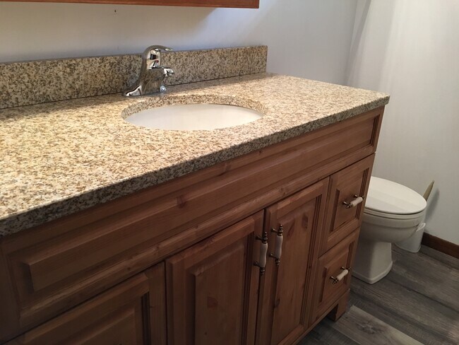 bathroom - 3041 Sunburst Dr