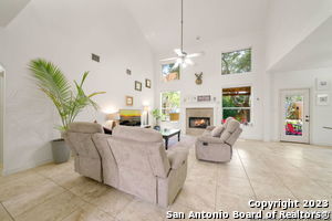 Foto del edificio - 150 Da Vinci