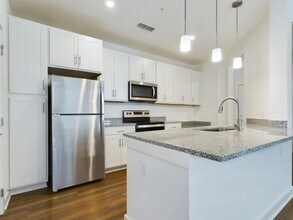 Kitchen - Aurora St. Leon Apartments