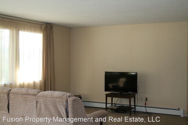 Building Photo - 3 br, 1.5 bath House - 3554 G Road