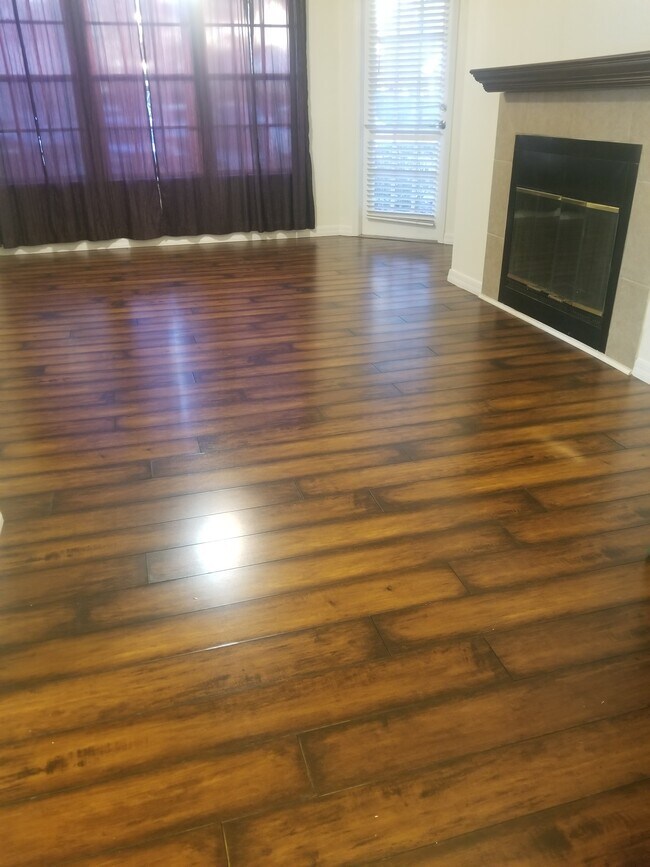 Foto del edificio - 3314 Haviland Ct