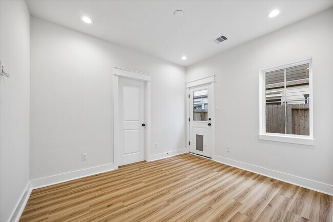 Foto del edificio - 5406 Wheatley St