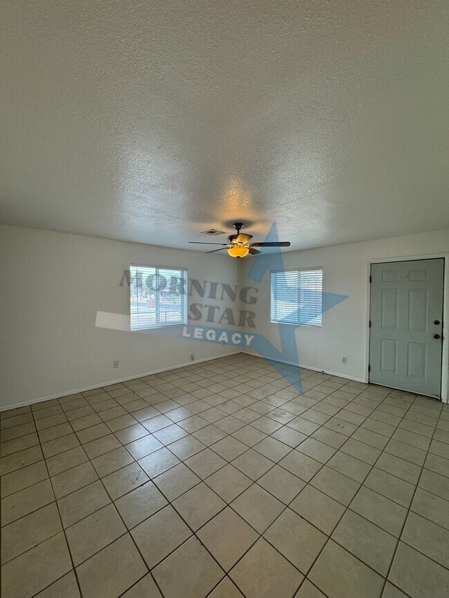 Foto del edificio - Cute 2-Bedroom Duplex