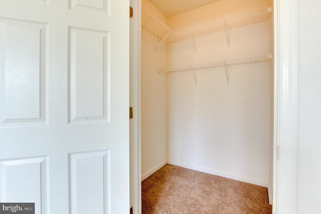 Building Photo - 18300 Feathertree way