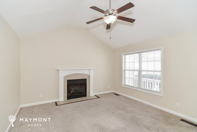 Foto del edificio - 1018 Granny White Rd