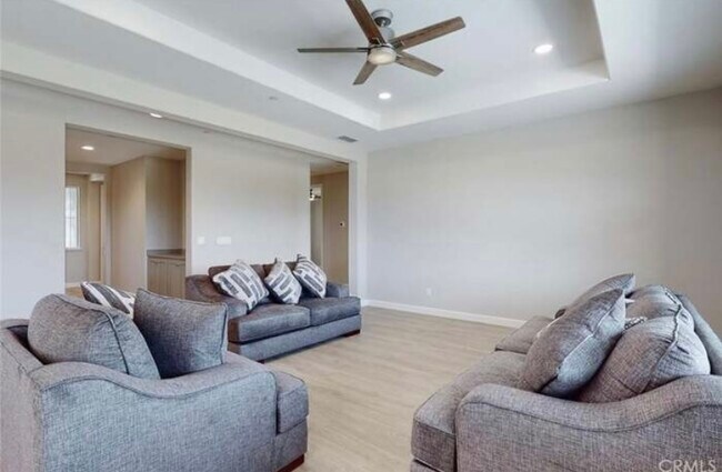 Foto del edificio - 443 Eel River Ln